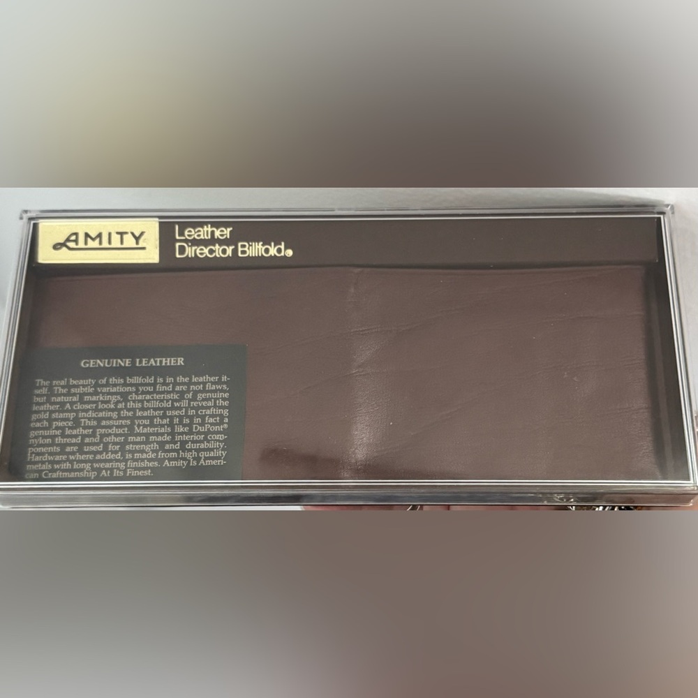 Vintage Amity Men’s Bi-Fold Brown Leather Wallet